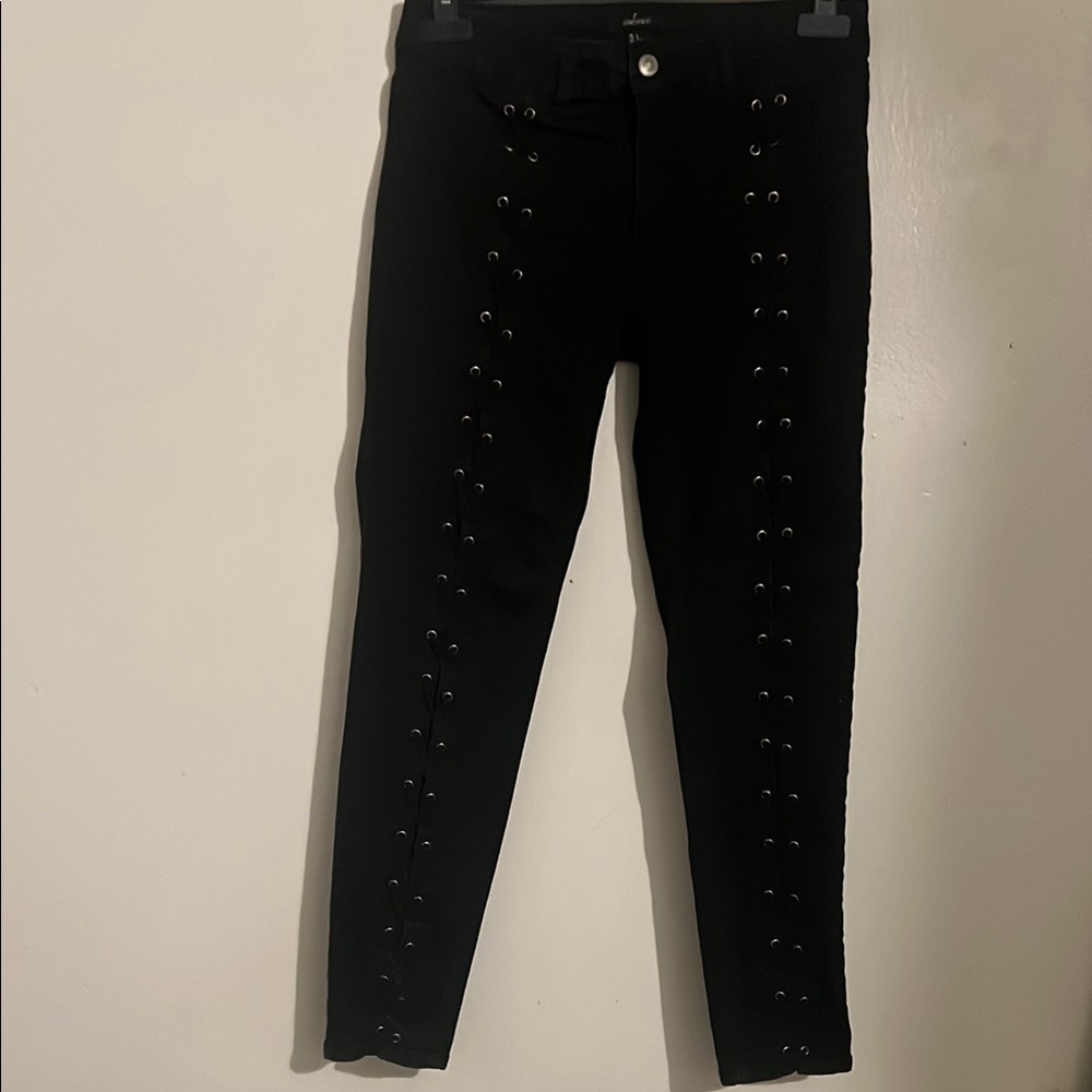Forever 21 Black Lace-Up jeans size Large